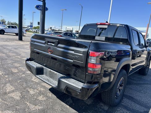 Used 2026 Nissan Frontier PRO-4X AWD/4WD image 5