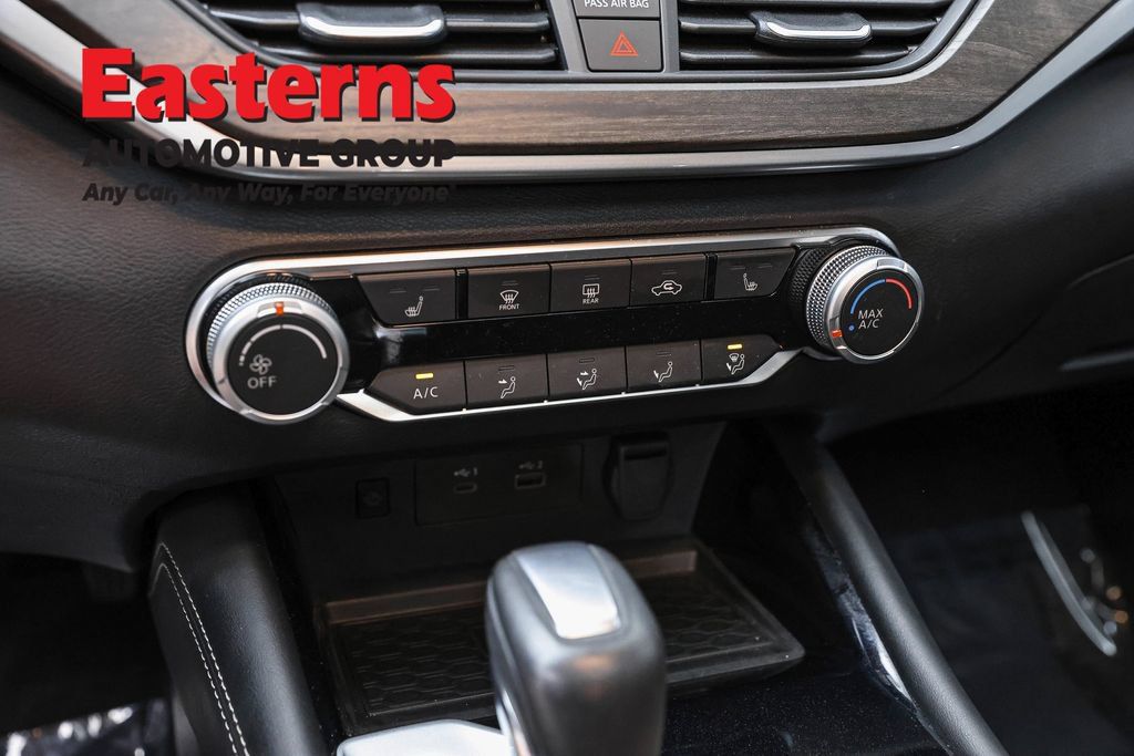 Used 2024 Nissan Altima 2.5 SV w/ SV Premium Package AWD/4WD image 20