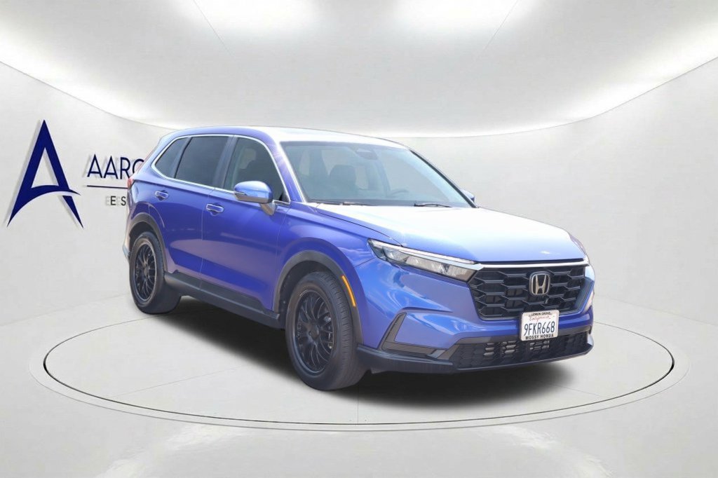Used 2023 Honda CR-V LX image 3