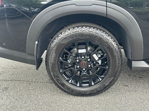 New 2025 Nissan Armada PRO-4X image 17