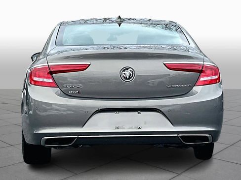 Used 2017 Buick LaCrosse Essence image 4