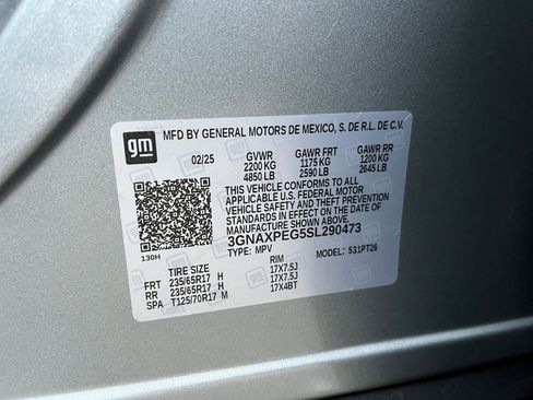 Used 2025 Chevrolet Equinox LT image 29