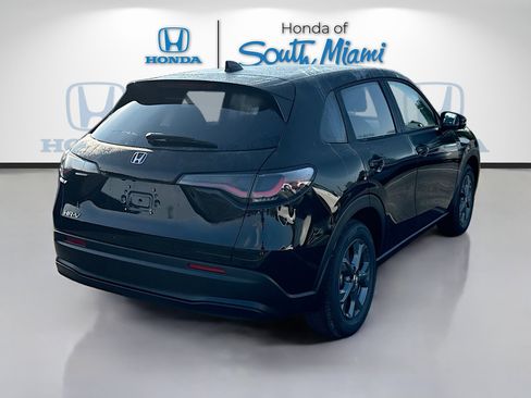 Certified 2026 Honda HR-V LX image 7