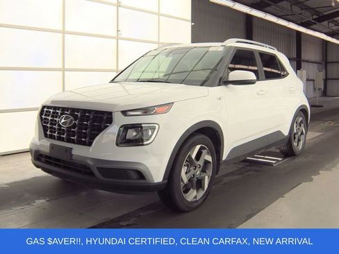 Used 2025 Hyundai Venue SEL FWD image 1