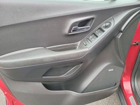 Used 2019 Chevrolet Trax Premier w/ LPO, Cargo Package image 14