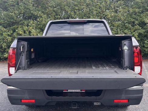 Used 2020 Honda Ridgeline RTL image 10