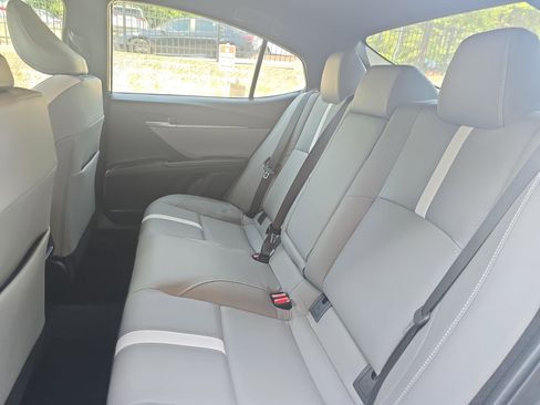Certified 2025 Toyota Camry SE FWD image 13