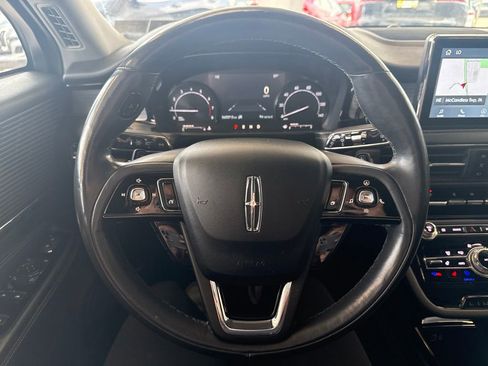 Used 2022 Lincoln Corsair AWD w/ Premium Package image 16