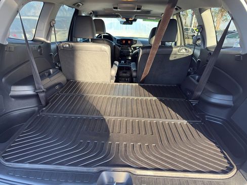 Used 2020 Honda Pilot Touring image 23