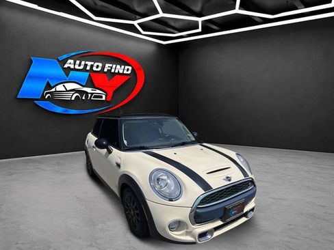 Used 2015 MINI Cooper S FWD image 2