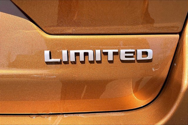 New 2026 Jeep Grand Cherokee Limited AWD/4WD image 9