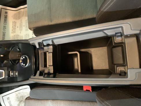 Used 2023 Nissan Rogue SV image 15