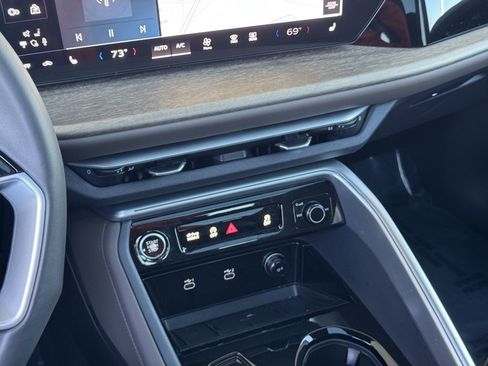 Used 2025 Audi Q5 2.0T Premium w/ Convenience Package image 33