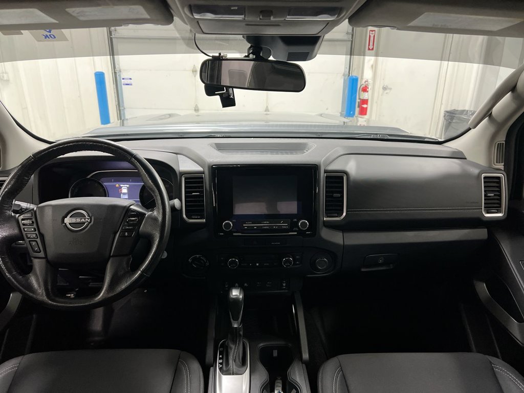 Used 2022 Nissan Frontier SV AWD/4WD image 10