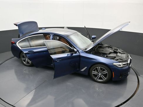 Used 2022 BMW 530i xDrive w/ Convenience Package image 36
