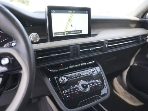 Used 2020 Lincoln Corsair Reserve image 26