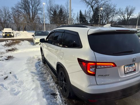 Used 2022 Honda Pilot Black Edition image 4