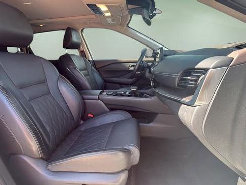 Used 2023 Nissan Rogue Platinum w/ Platinum Premium Package AWD/4WD image 11