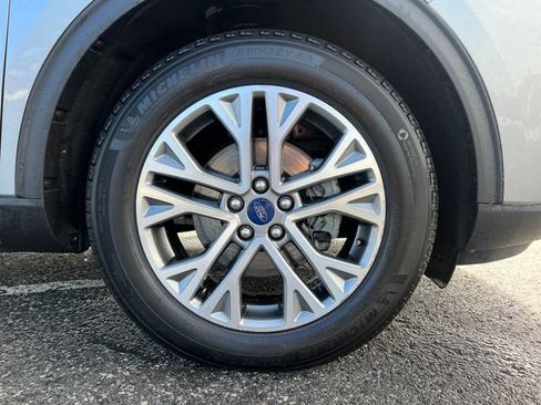 Used 2022 Ford Escape SEL image 13