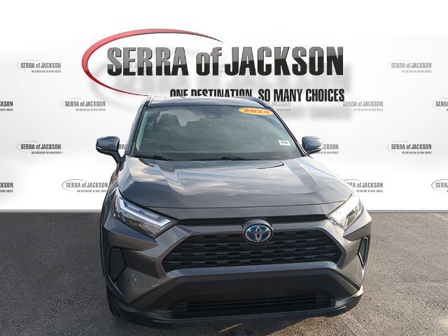 Used 2024 Toyota RAV4 XLE w/ Convenience Package AWD/4WD image 2