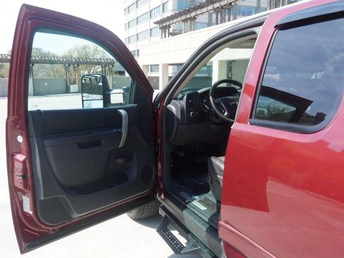 Used 2013 Chevrolet Silverado 1500 LT w/ All-Star Edition image 24