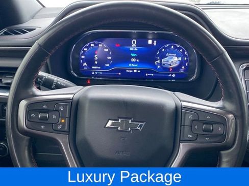 Used 2022 Chevrolet Suburban RST w/ Luxury Package image 8