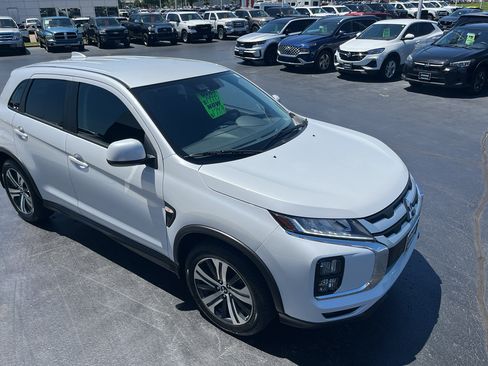 Used 2024 Mitsubishi Outlander Sport ES AWD/4WD image 5