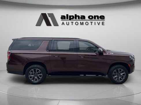 Used 2022 Chevrolet Suburban Z71 w/ Off-Road Capability Package AWD/4WD image 4