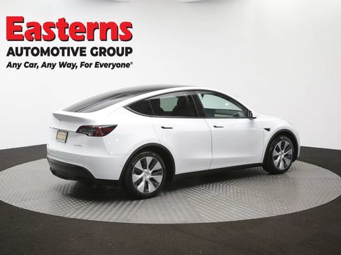 Used 2022 Tesla Model Y Long Range AWD/4WD image 36