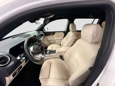 Certified 2025 Mercedes-Benz GLB 250 image 18