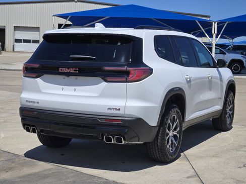 New 2026 GMC Acadia AT4 w/ Luxury Package image 4