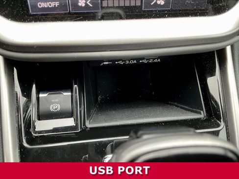 Used 2023 Subaru Outback Premium w/ Popular Package #1 AWD/4WD image 16