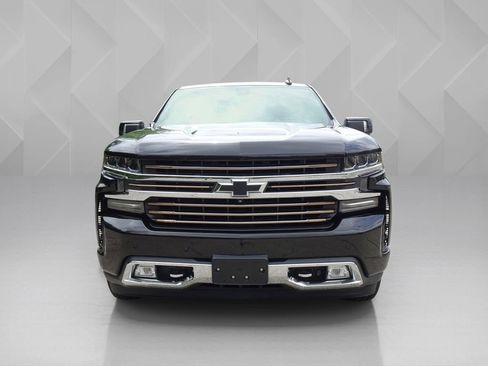 Used 2020 Chevrolet Silverado 1500 High Country w/ Technology Package AWD/4WD image 7