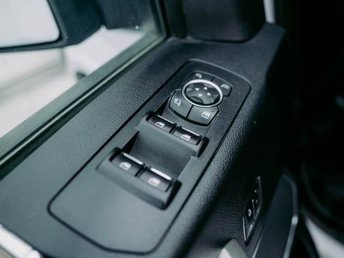 Used 2017 Ford F150 Lariat image 16