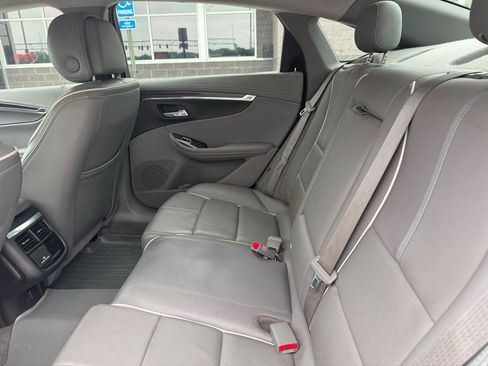 Used 2014 Chevrolet Impala LTZ FWD image 9