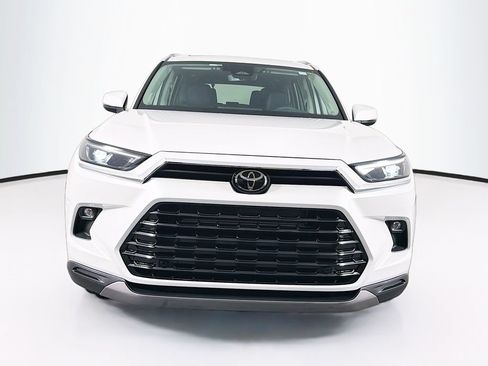 Used 2026 Toyota Grand Highlander AWD Hybrid image 2