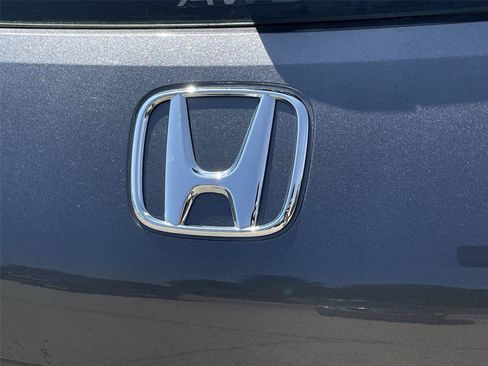 Used 2024 Honda HR-V LX image 10