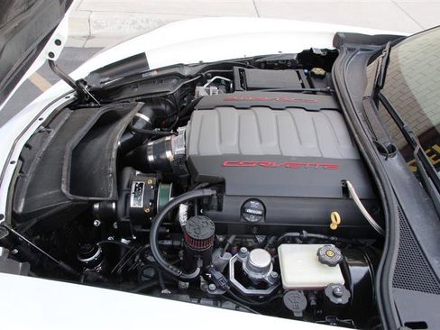 Used 2015 Chevrolet Corvette Stingray Coupe w/ 2LT Preferred Equipment Group image 27