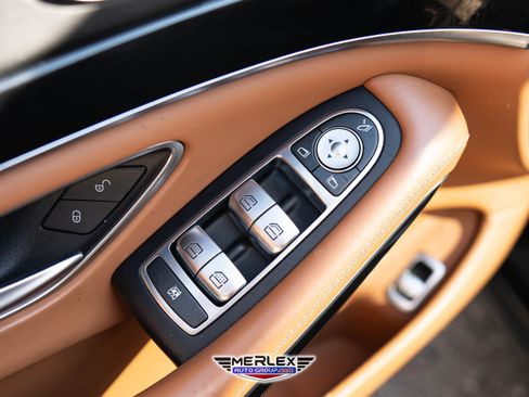 Used 2019 Mercedes-Benz S 560 4MATIC Sedan w/ Premium Package image 44