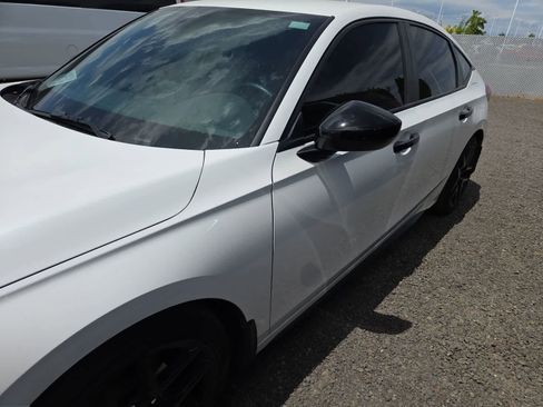 Used 2025 Honda Civic Sport image 2