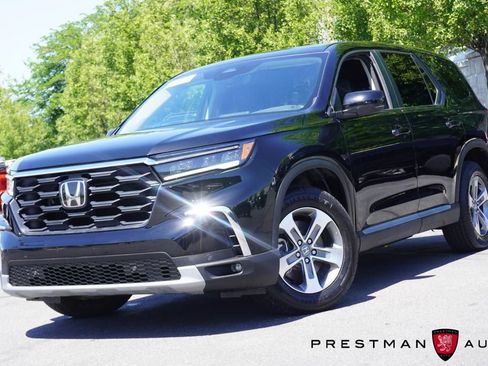 Used 2025 Honda Pilot EX-L image 16