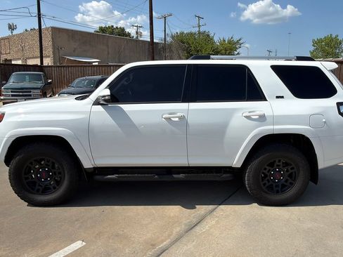 Used 2024 Toyota 4Runner SR5 Premium w/ Moonroof Package AWD/4WD image 8