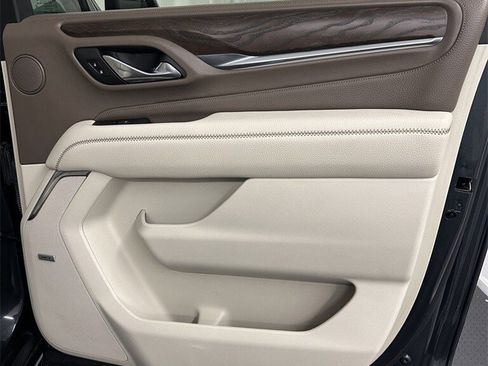 Used 2021 GMC Yukon XL Denali w/ LPO, Illumination Package image 38