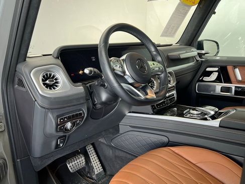 Used 2024 Mercedes-Benz G 550 image 4