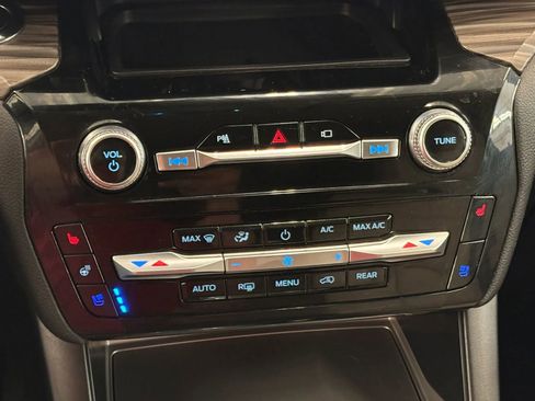 Used 2022 Ford Explorer Limited w/ Equipment Group 301A image 49