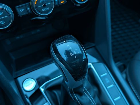 Used 2024 Volkswagen Taos SE w/ Panoramic Sunroof Package image 31