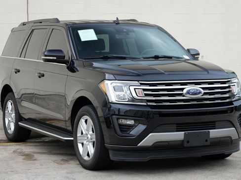 Used 2019 Ford Expedition XLT w/ Equipment Group 202A RWD image 50