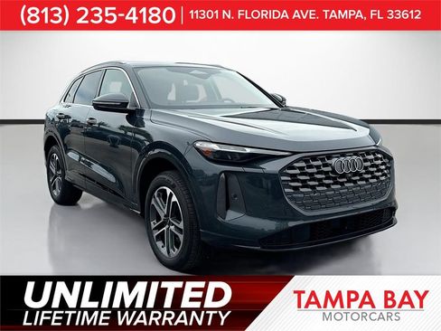Used 2025 Audi Q5 Premium Plus w/ Premium Plus AWD/4WD image 1