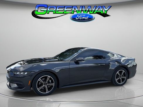 Used 2024 Ford Mustang Coupe RWD image 1