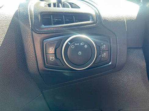 Used 2017 Ford Focus SEL FWD image 20